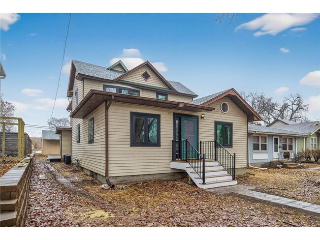 4437 1st Ave S in Minneapolis, MN - Building Photo - Building Photo