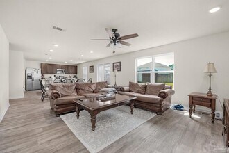 6256 Churchill Cir in Milton, FL - Building Photo - Building Photo