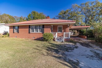 804 N Madison Ave in Goldsboro, NC - Building Photo - Building Photo