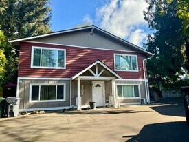 8701 72nd Ave Ct SW in Lakewood, WA - Building Photo