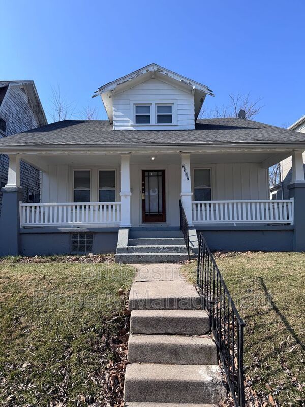 2327 Eastview Ave in Dayton, OH - Building Photo - Building Photo
