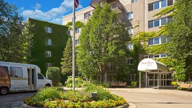 Vernon Terrace of Edina in Edina, MN - Building Photo - Building Photo