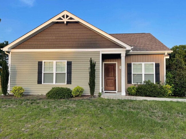 102 Padstone Ct in Dudley, NC - Building Photo - Building Photo