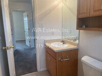 2726 Poplar St photo'