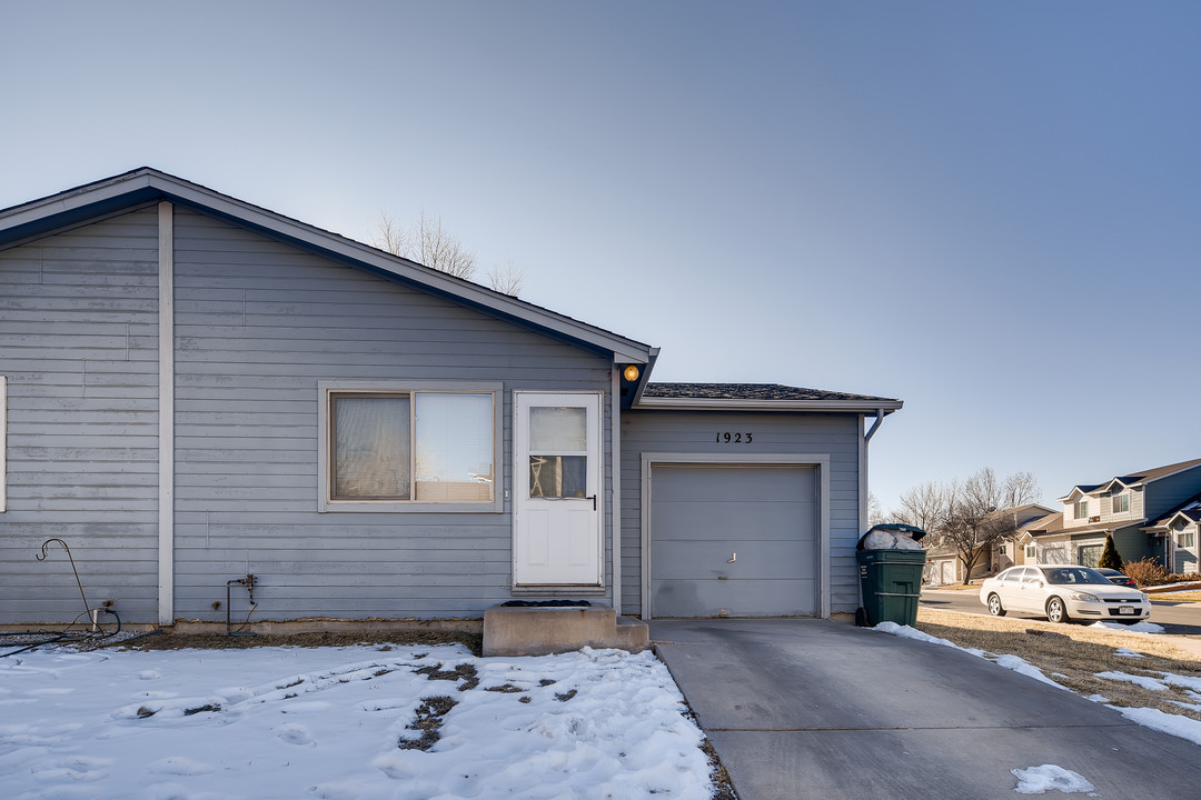 1923 Copper Creek Dr in Colorado Springs, CO - Building Photo