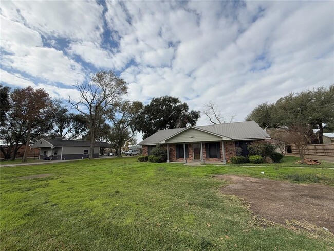 5519 Old Greenhouse Rd in Houston, TX - Building Photo - Building Photo