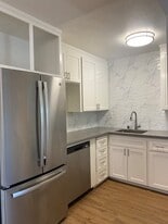 Saratoga Savoy Apartments in San Jose, CA - Building Photo