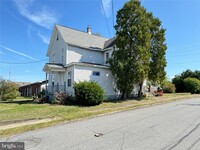 3743 Birney Ave in Moosic, PA - Building Photo - Building Photo