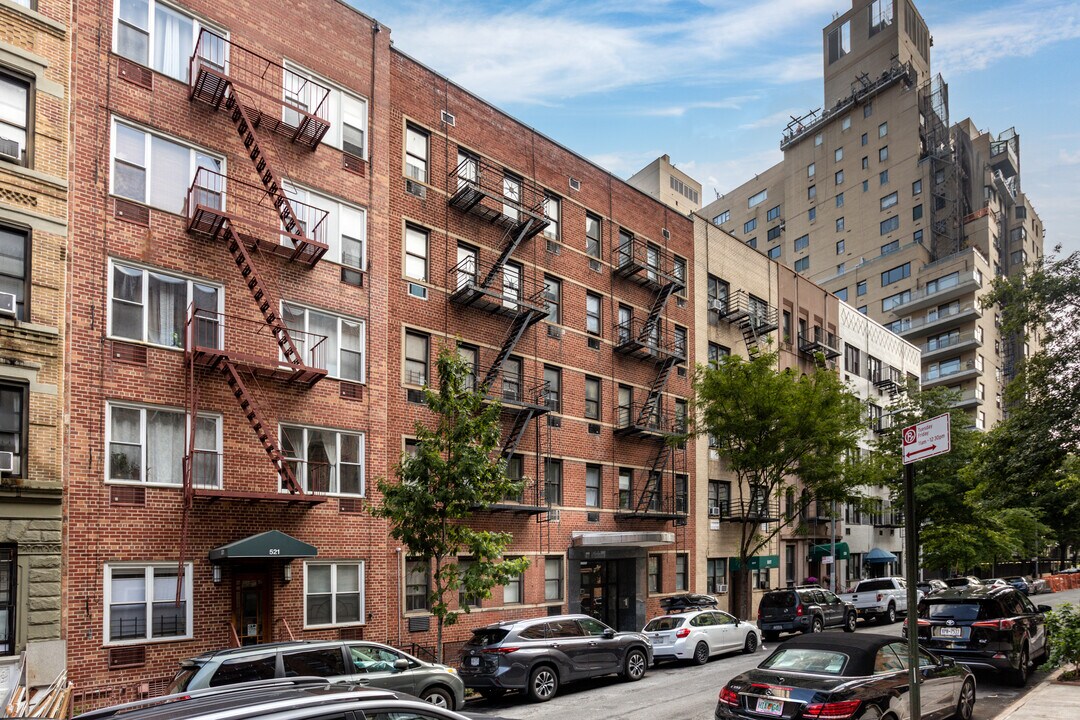 523-525 E 88th St in New York, NY - Building Photo