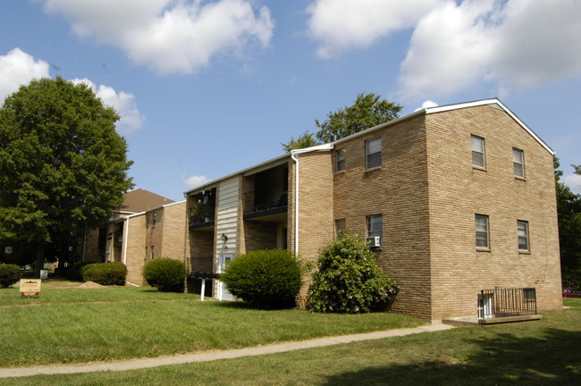 1113 W Main St in Lansdale, PA - Foto de edificio - Building Photo