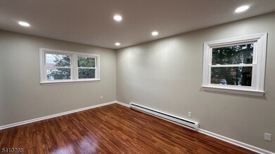 12 Sipp Ave in Clifton, NJ - Building Photo - Building Photo