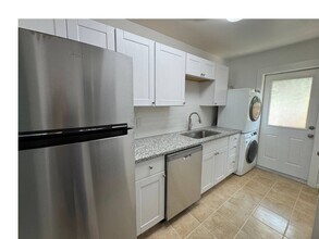 1762 Service Rd in North Palm Beach, FL - Building Photo - Building Photo