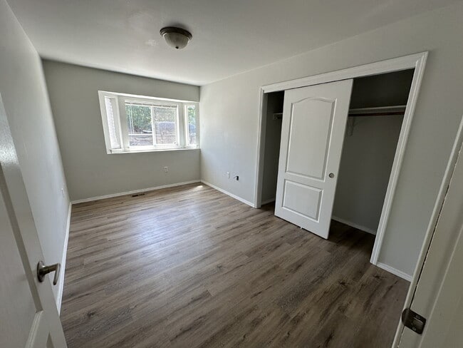 property at 1205 N Hartman St