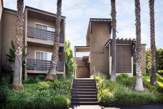 Elan Avante in La Mesa, CA - Foto de edificio - Building Photo