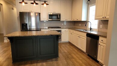 2618 Cresthaven Ave in Baton Rouge, LA - Building Photo - Building Photo