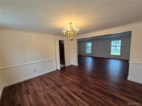 2287 Long Rd in Grand Island, NY - Building Photo - Building Photo