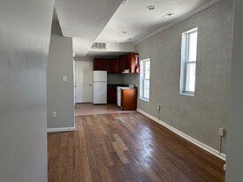 1017 Arctic Ave in Atlantic City, NJ - Building Photo
