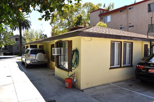 457 W California Ave in Glendale, CA - Building Photo - Building Photo