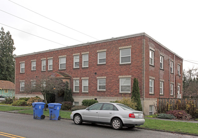 Wilmont Apartments in Tacoma, WA - Building Photo - Building Photo