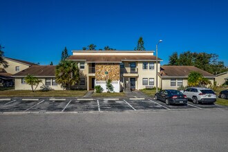Outlook Village Apartments in Pinellas Park, FL - Building Photo - Building Photo