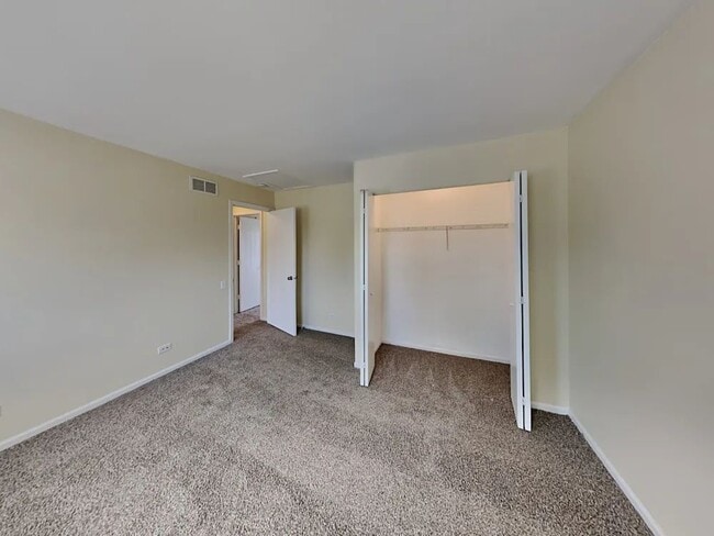 852 Carnoustie Ct in Elgin, IL - Building Photo - Building Photo