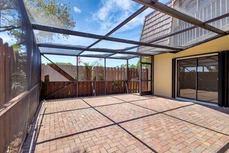 44 Springdale Cir in Palm Springs, FL - Building Photo - Building Photo