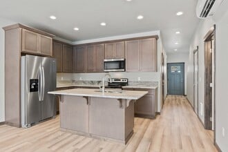 4 7th St in Pinehurst, ID - Building Photo - Building Photo