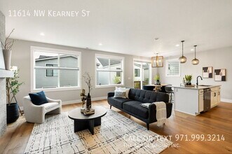 11614 NW Kearney St in Portland, OR - Building Photo - Building Photo