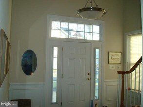 2341 Brittany Parc Dr in Falls Church, VA - Building Photo - Building Photo