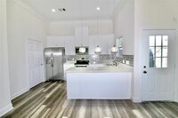 3419 Redbud St photo'