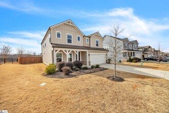 221 Blue Danube Dr in Simpsonville, SC - Building Photo - Building Photo