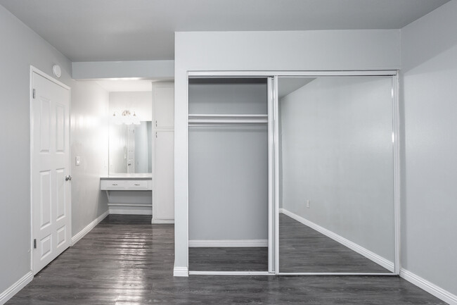 Holiday West Apartments in Westminster, CA - Building Photo - Interior Photo