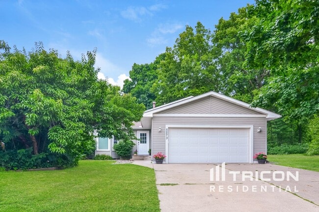 property at 5273 Lannon Ave NE