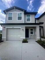 4241 Caterina Ct in North Fort Myers, FL - Building Photo