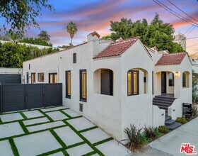 7957 Fountain Ave in West Hollywood, CA - Building Photo - Building Photo