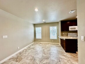 333 Guadalupe St in Kerrville, TX - Building Photo - Building Photo