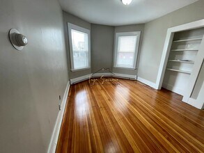 6 Bowdoin Park, Unit 1 in Boston, MA - Building Photo - Building Photo