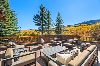 38 Fox Ln in Aspen, CO - Building Photo - Building Photo