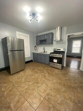 51 Sassafras St in Paterson, NJ - Building Photo - Building Photo