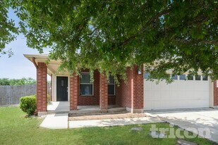 12529 Sky Harbor Dr in Austin, TX - Building Photo