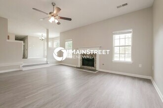 9509 Carnes Crossing Cir in Jonesboro, GA - Building Photo - Building Photo