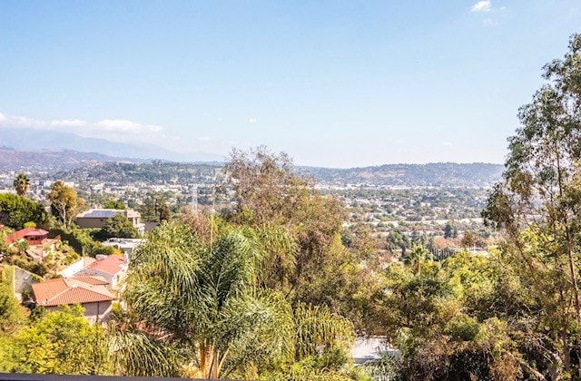 3916 Carnavon Way in Los Angeles, CA - Building Photo - Building Photo