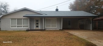 308 Eola Dr in Alexandria, LA - Building Photo