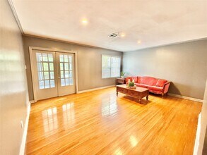 2027 Sheridan St in Houston, TX - Foto de edificio - Building Photo