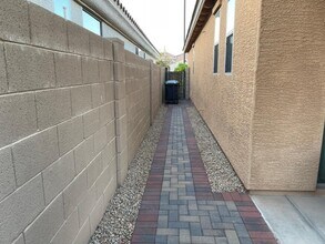 61 W Hackberry Dr in Chandler, AZ - Building Photo - Building Photo