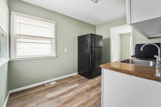13119 Sherman Ave in Warren, MI - Building Photo - Building Photo