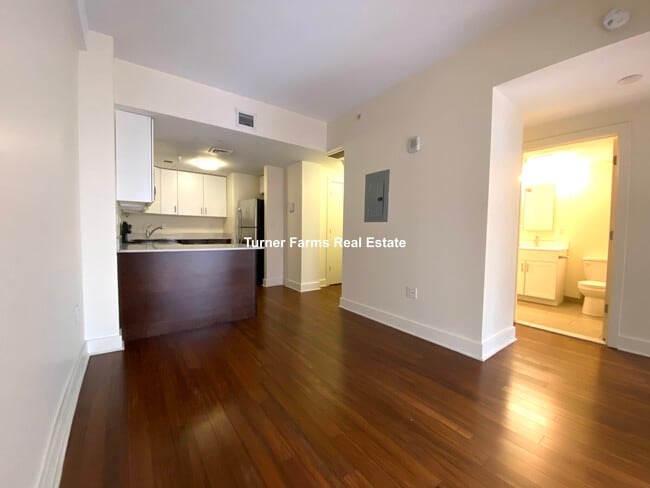 10 Winter St, Unit 305