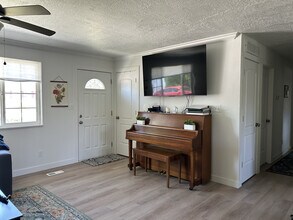 670 Cherry Hill Dr in Pleasant Grove, UT - Building Photo - Building Photo