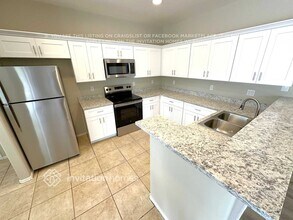 7211 S 8th Terrace in Phoenix, AZ - Building Photo - Building Photo