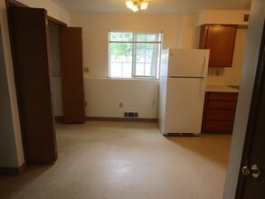 800 W 1st St in Cheney, WA - Building Photo - Building Photo